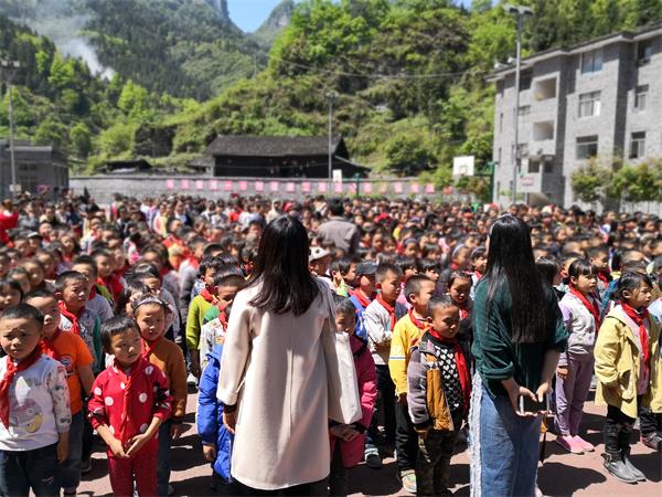 華瑞牧業(yè) 華瑞牧業(yè)
